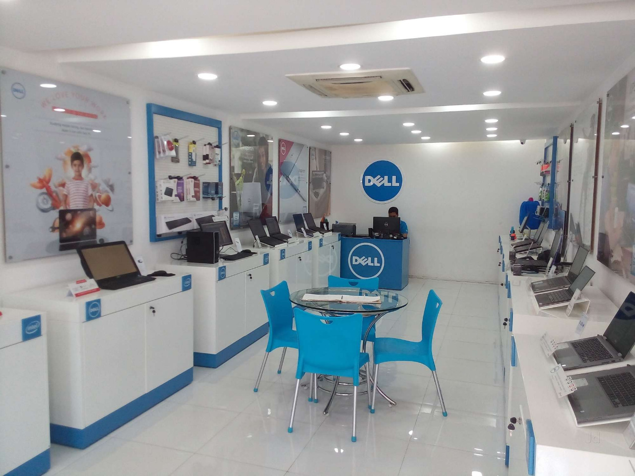 Dell Laptop Authorised Service Center in Thiruvananthapuram, Dell Laptop  Lowest Price in Thiruvananthapuram, Dell Laptop all Original Accessories  Thiruvananthapuram (Battery,Charger),dell service center near me